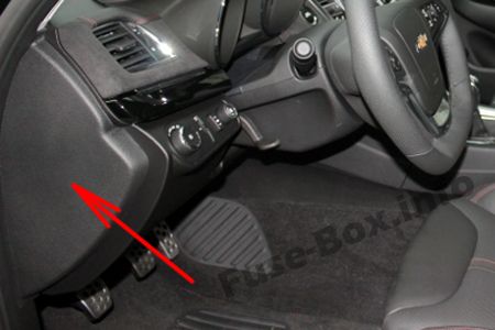 The location of the fuses in the passenger compartment: Chevrolet SS