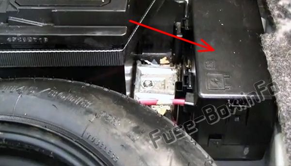 The location of the fuses in the trunk: Chrysler 300 / 300C (2005, 2006, 2007, 2008, 2009, 2010)