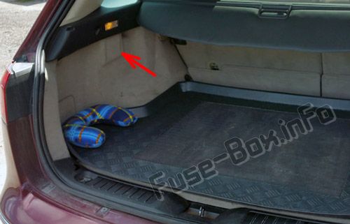 The location of the fuses in the trunk: Fiat Croma (2005, 2006, 2007, 2008, 2009, 2010, 2011)