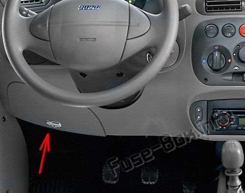The location of the fuses in the passenger compartment: Fiat Seicento / 600 (2007, 2008, 2009, 2010)