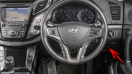 The location of the fuses in the passenger compartment (RHD): Hyundai i40 (2012-2016)