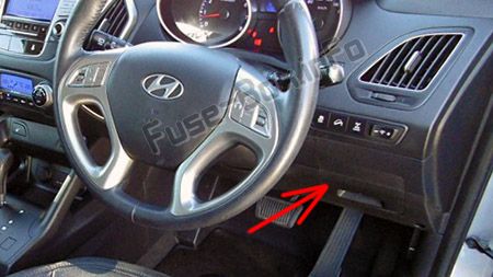 The location of the fuses in the passenger compartment (RHD): Hyundai ix35 (2010-2015)