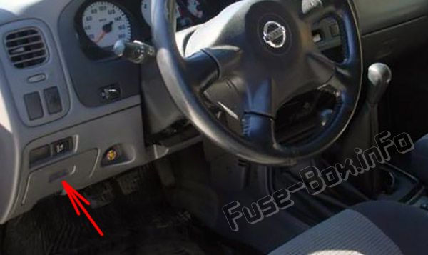 The location of the fuses in the passenger compartment: Nissan Navara (1997-2004)