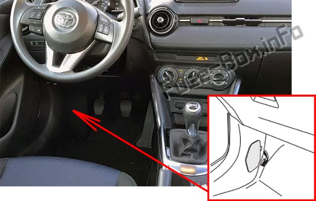 The location of the fuses in the passenger compartment: Toyota Yaris iA / Scion iA (2015-2018-..)