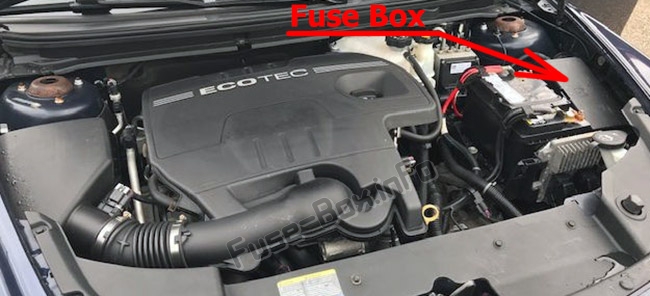The location of the fuses in the engine compartment: Chevrolet Malibu (2008-2012)